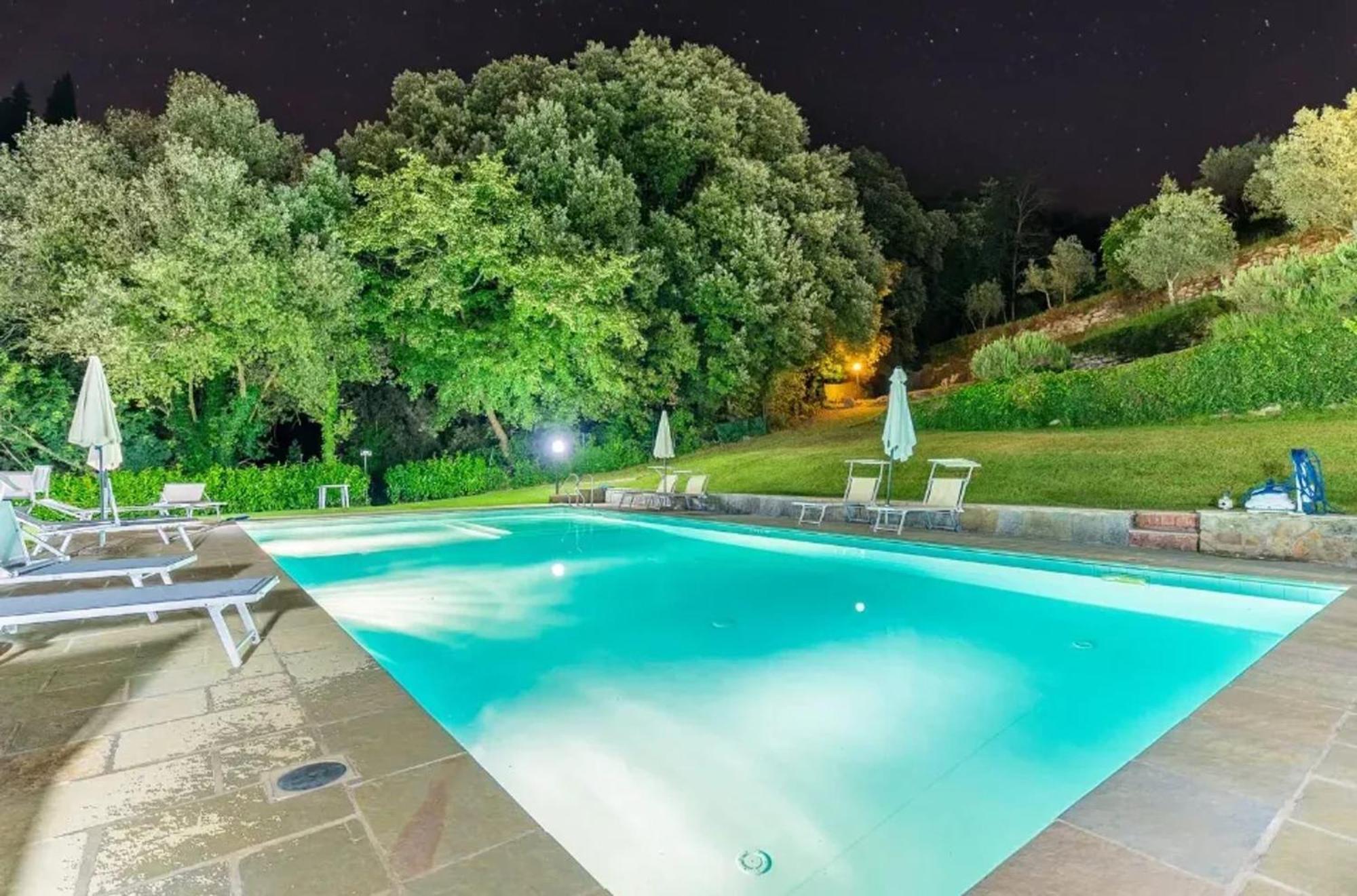 Charming Studio With Shared Pool In לורו צ'יופנה מראה חיצוני תמונה